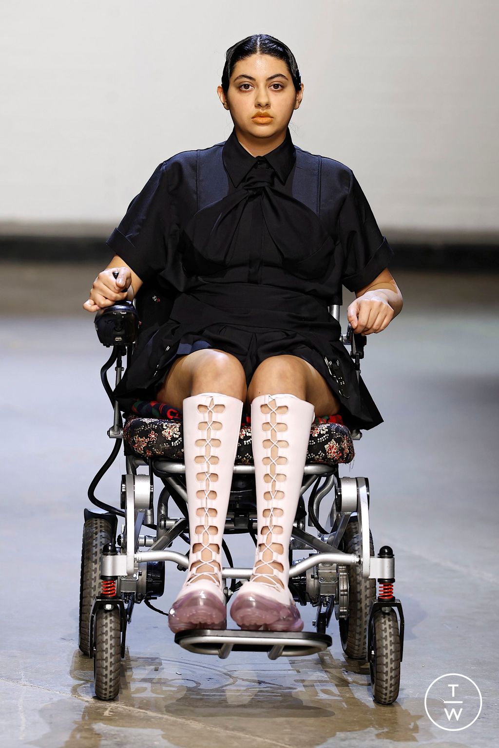 Fashion Week London Fall/Winter 2025 look 11 from the Sinéad O'Dwyer collection womenswear