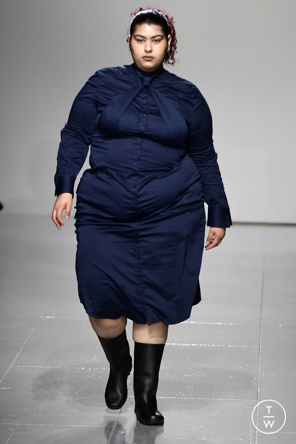 Fashion Week London Fall/Winter 2023 look 8 from the Sinéad O'Dwyer collection womenswear