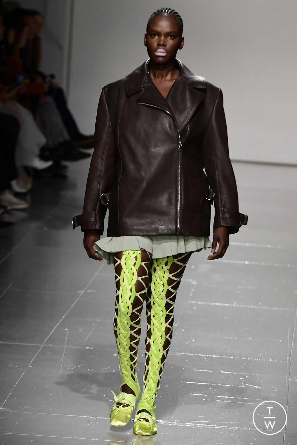 Fashion Week London Fall/Winter 2023 look 9 de la collection Sinéad O'Dwyer womenswear