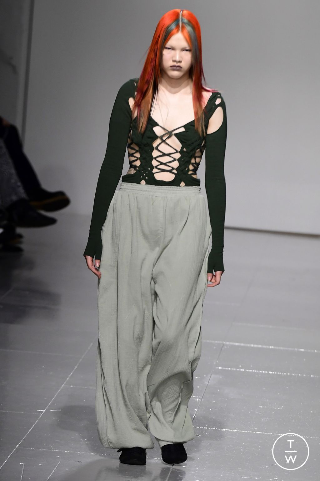 Fashion Week London Fall/Winter 2023 look 13 de la collection Sinéad O'Dwyer womenswear
