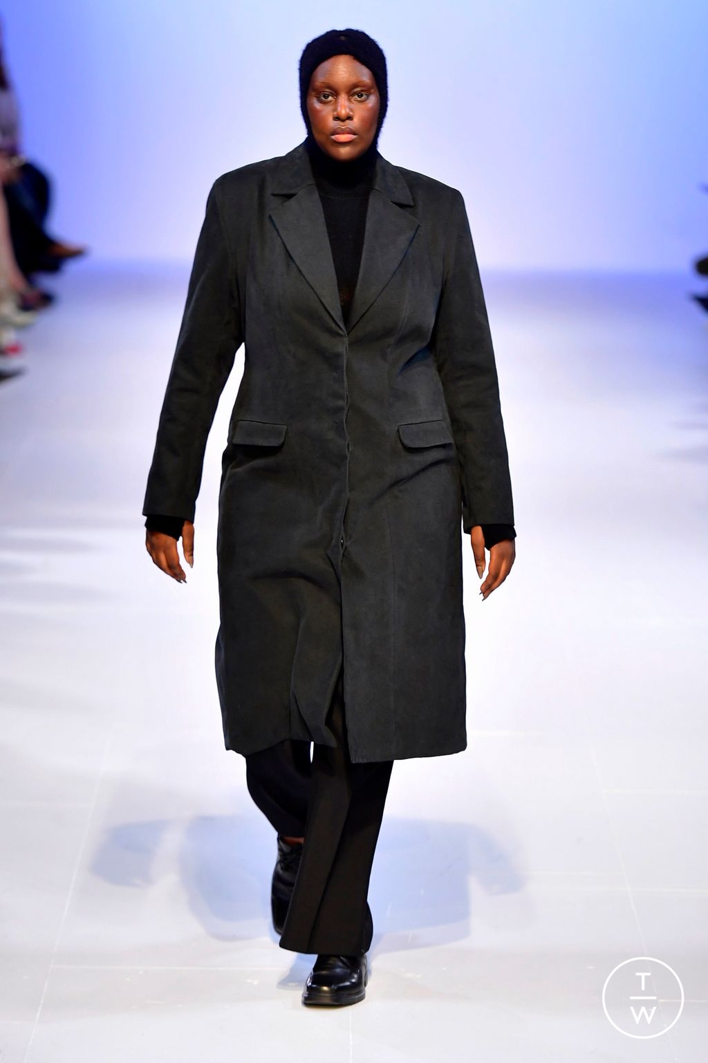 Fashion Week London Fall/Winter 2024 look 3 from the Sinéad O'Dwyer collection 女装