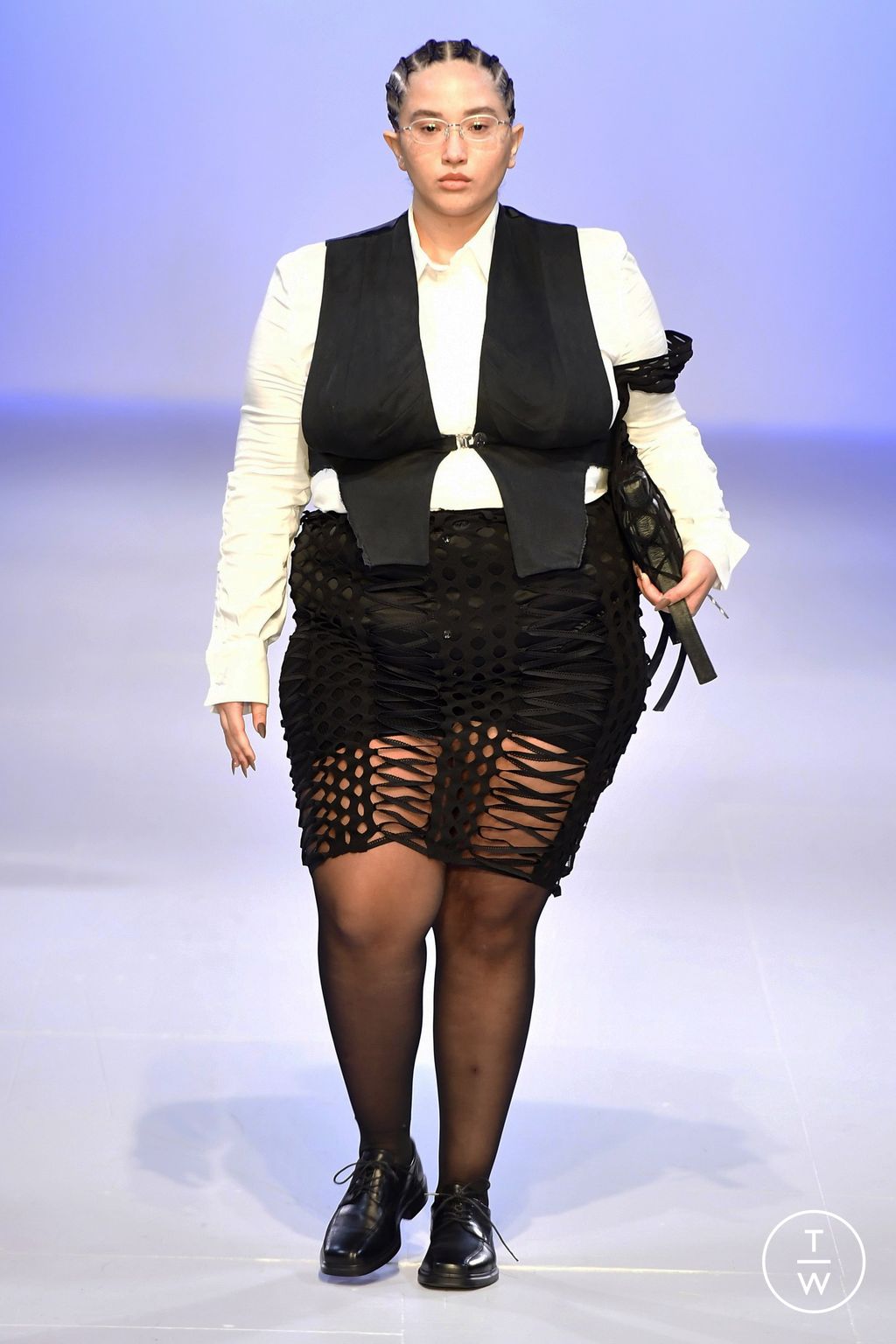 Fashion Week London Fall/Winter 2024 look 4 de la collection Sinéad O'Dwyer womenswear