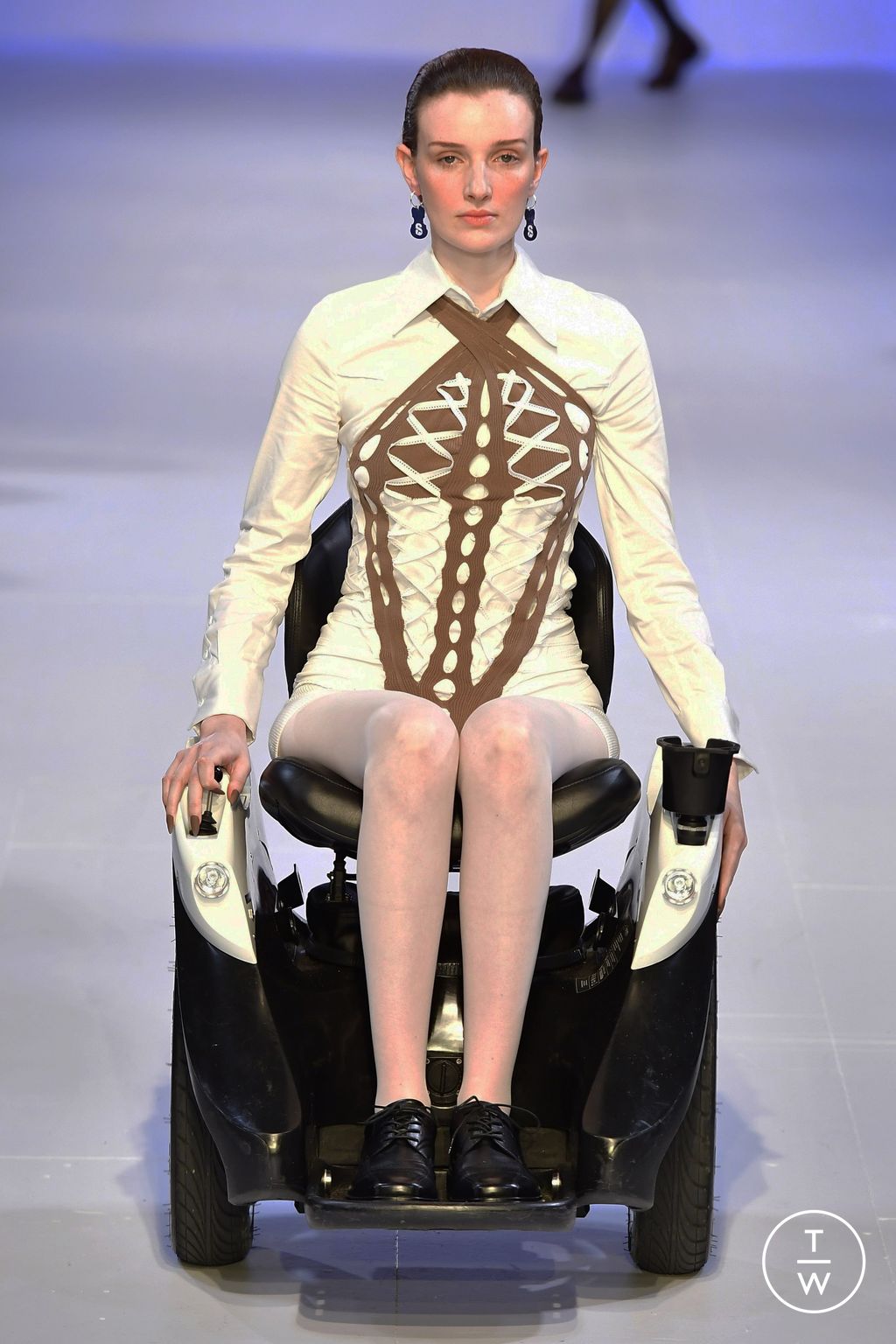 Fashion Week London Fall/Winter 2024 look 11 de la collection Sinéad O'Dwyer womenswear