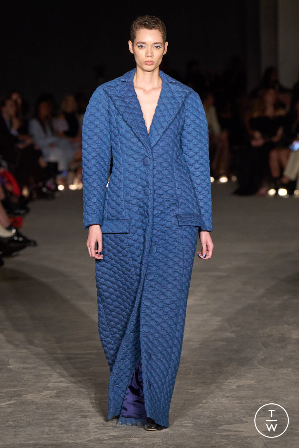 Fashion Week New York Fall/Winter 2022 look 18 de la collection Christian Siriano womenswear