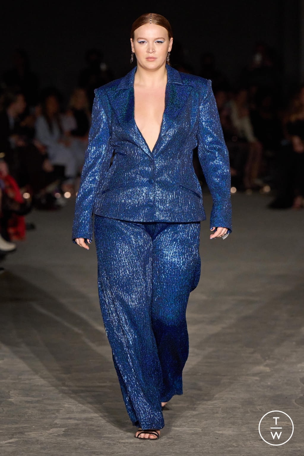 Fashion Week New York Fall/Winter 2022 look 31 de la collection Christian Siriano womenswear