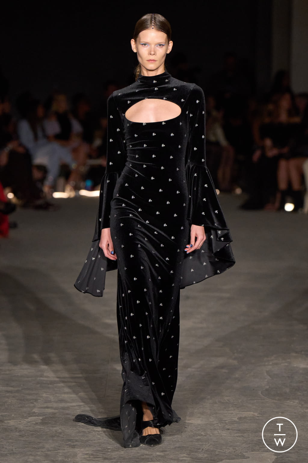 Fashion Week New York Fall/Winter 2022 look 39 from the Christian Siriano collection 女装