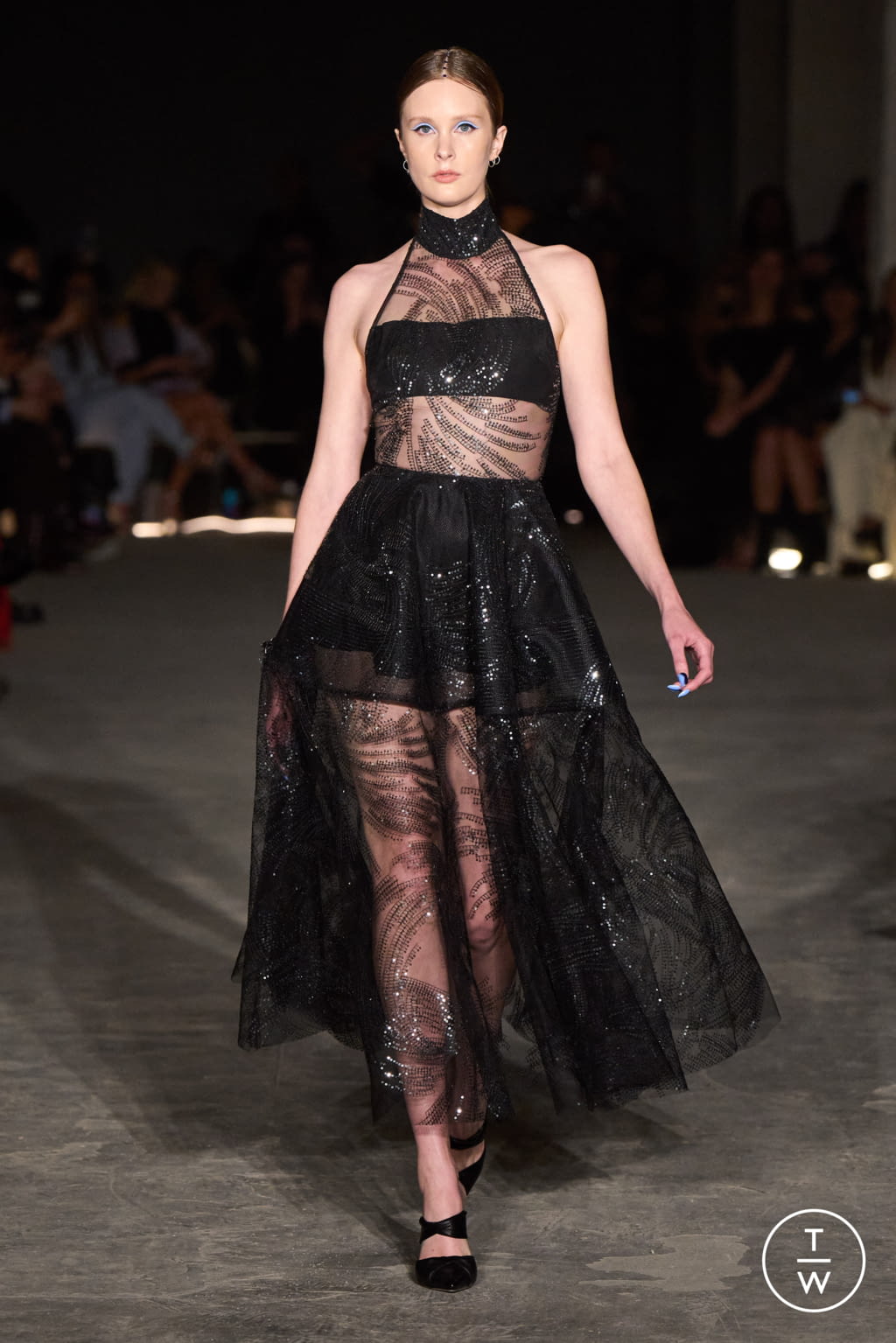 Fashion Week New York Fall/Winter 2022 look 51 from the Christian Siriano collection womenswear