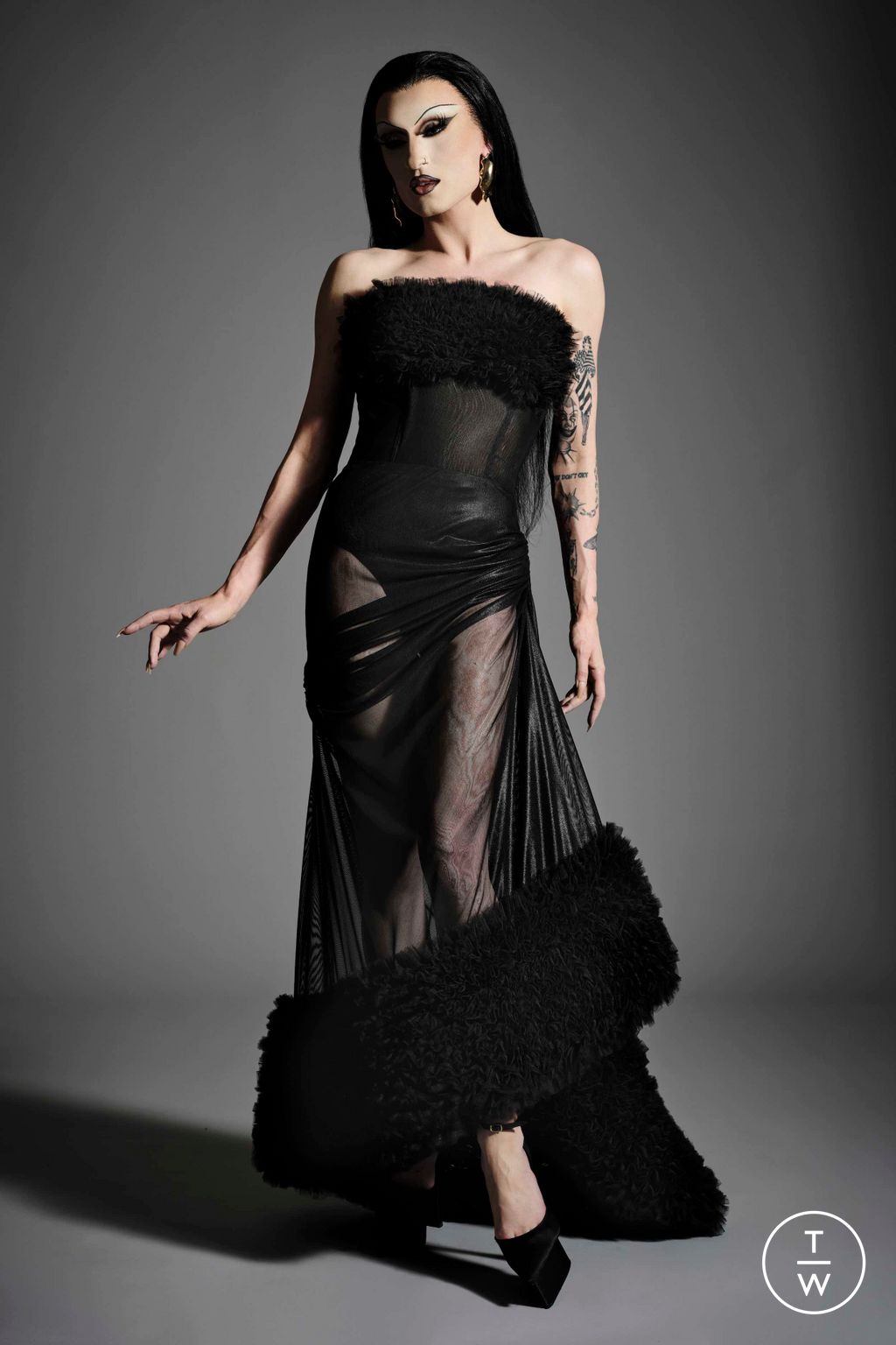 Fashion Week New York Resort 2025 look 4 from the Christian Siriano collection womenswear
