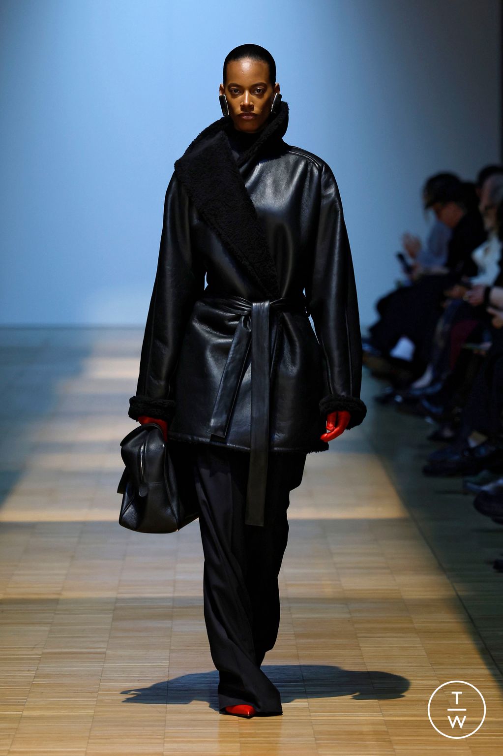 Fashion Week Paris Fall/Winter 2026 look 10 de la collection Situationist womenswear