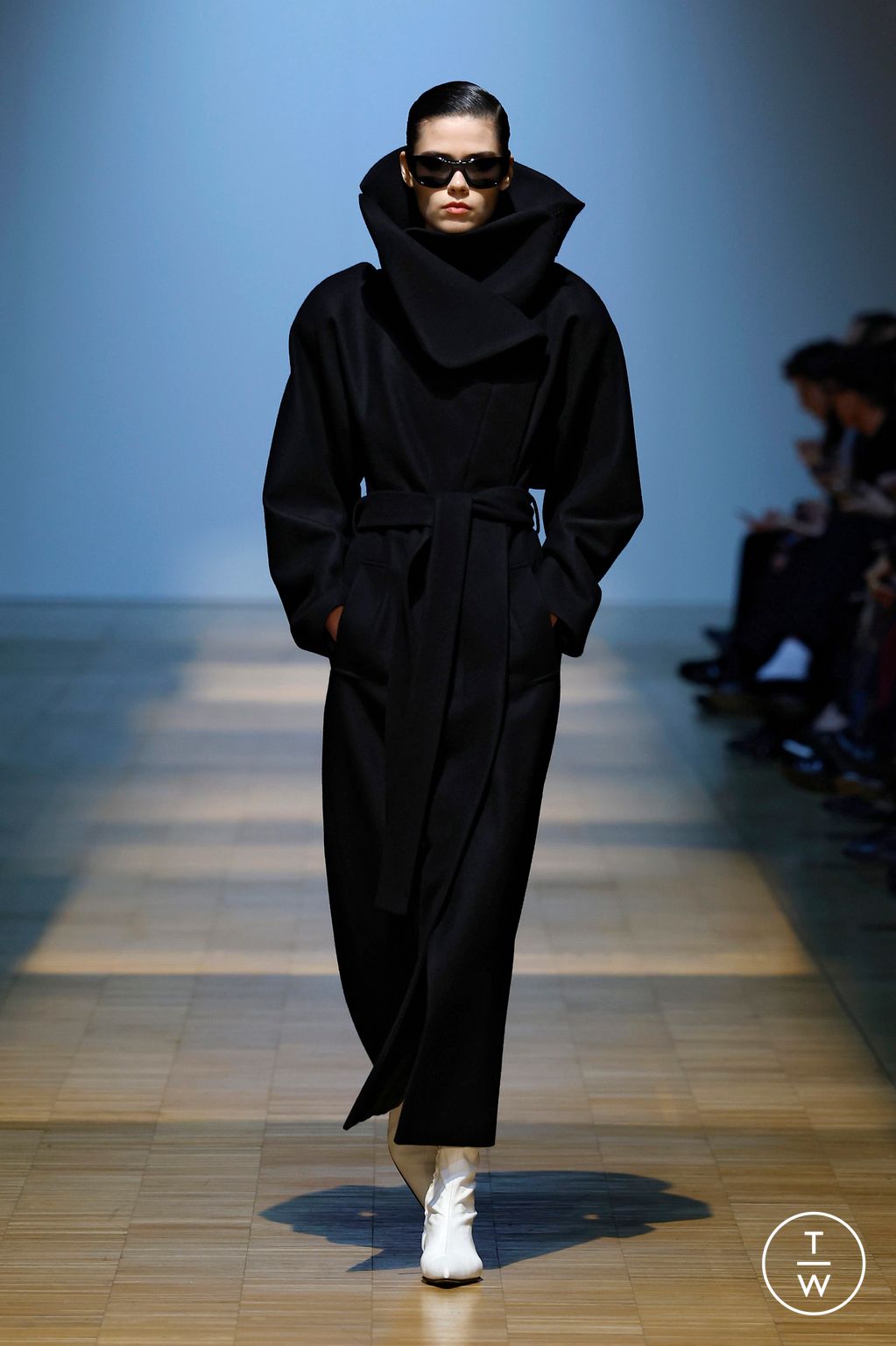 Fashion Week Paris Fall/Winter 2026 look 23 de la collection Situationist womenswear