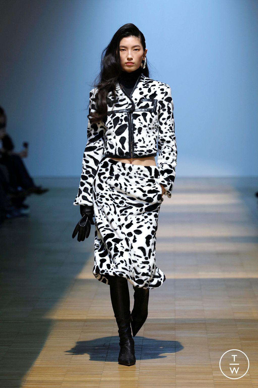 Fashion Week Paris Fall/Winter 2026 look 24 from the Situationist collection womenswear