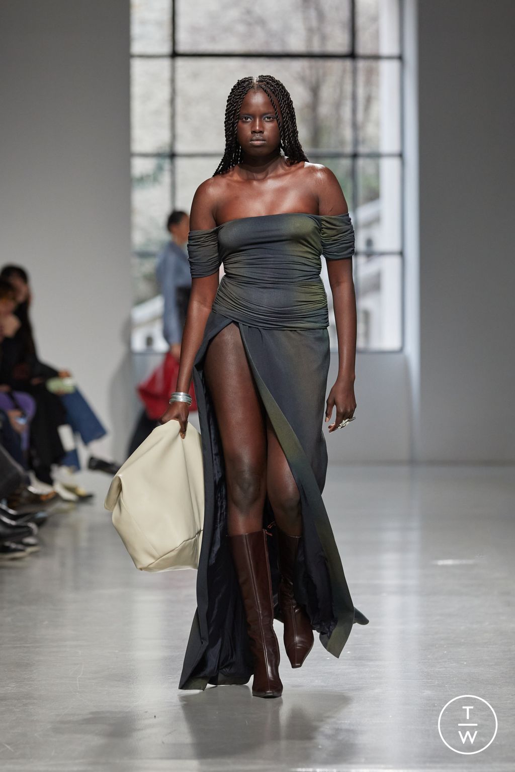 Fashion Week Paris Fall/Winter 2023 look 12 de la collection Situationist womenswear