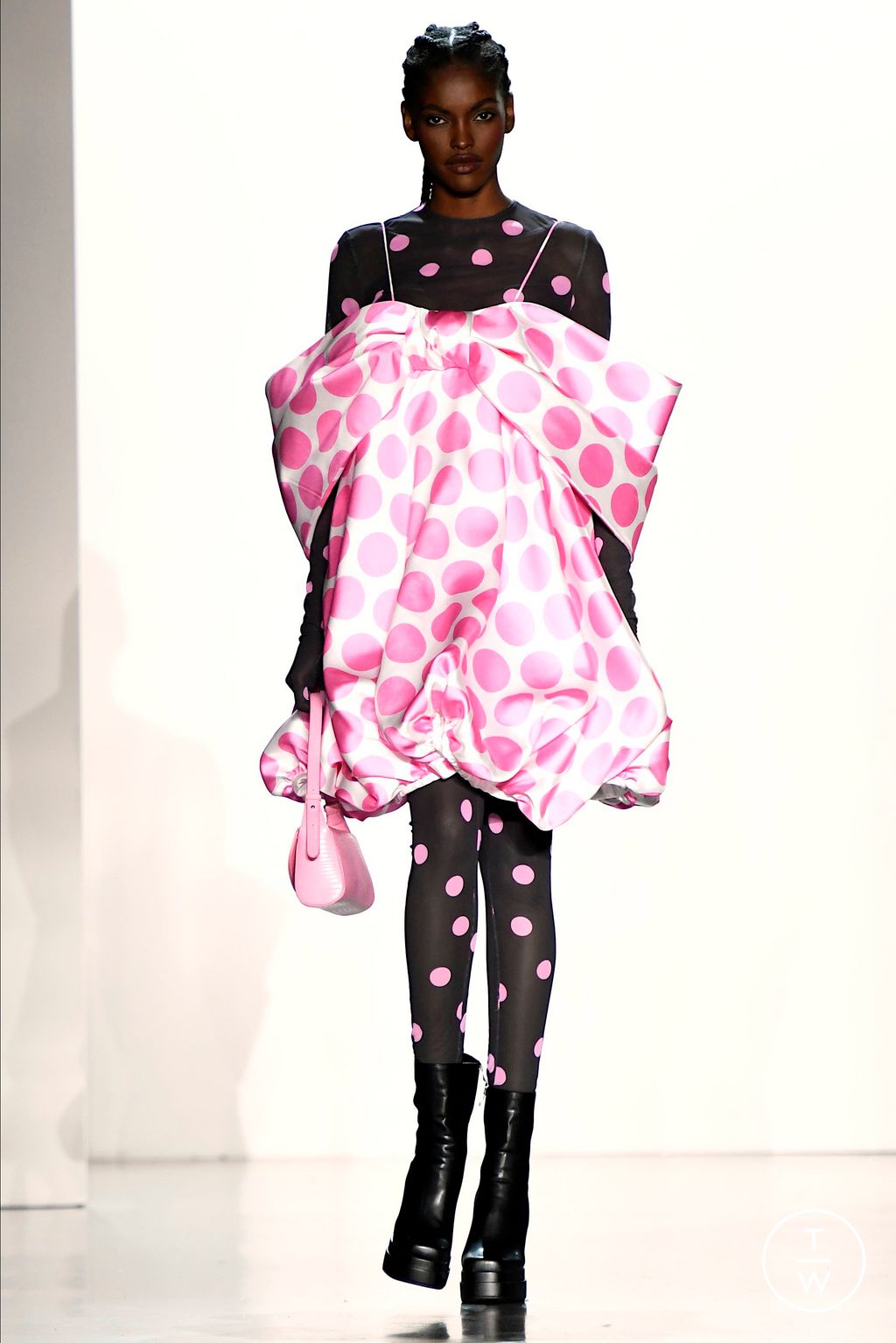 Fashion Week New York Spring/Summer 2024 look 18 from the SIXDO collection womenswear