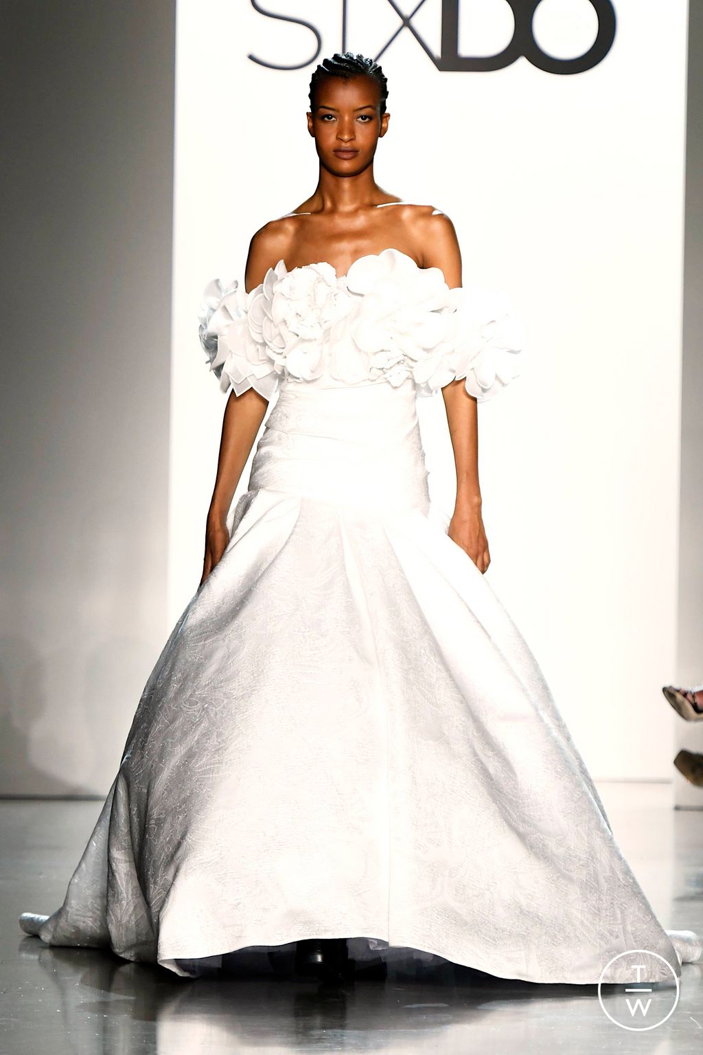 Fashion Week New York Spring/Summer 2024 look 35 from the SIXDO collection 女装
