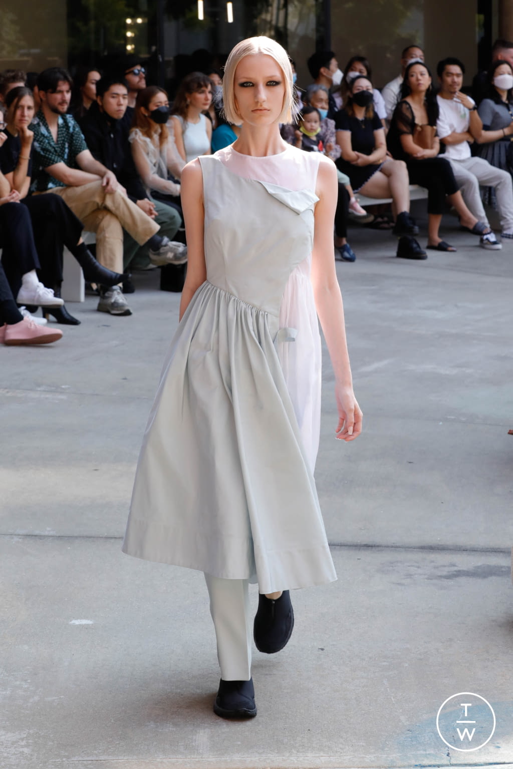 Fashion Week New York Spring/Summer 2022 look 8 de la collection Sandy Liang womenswear