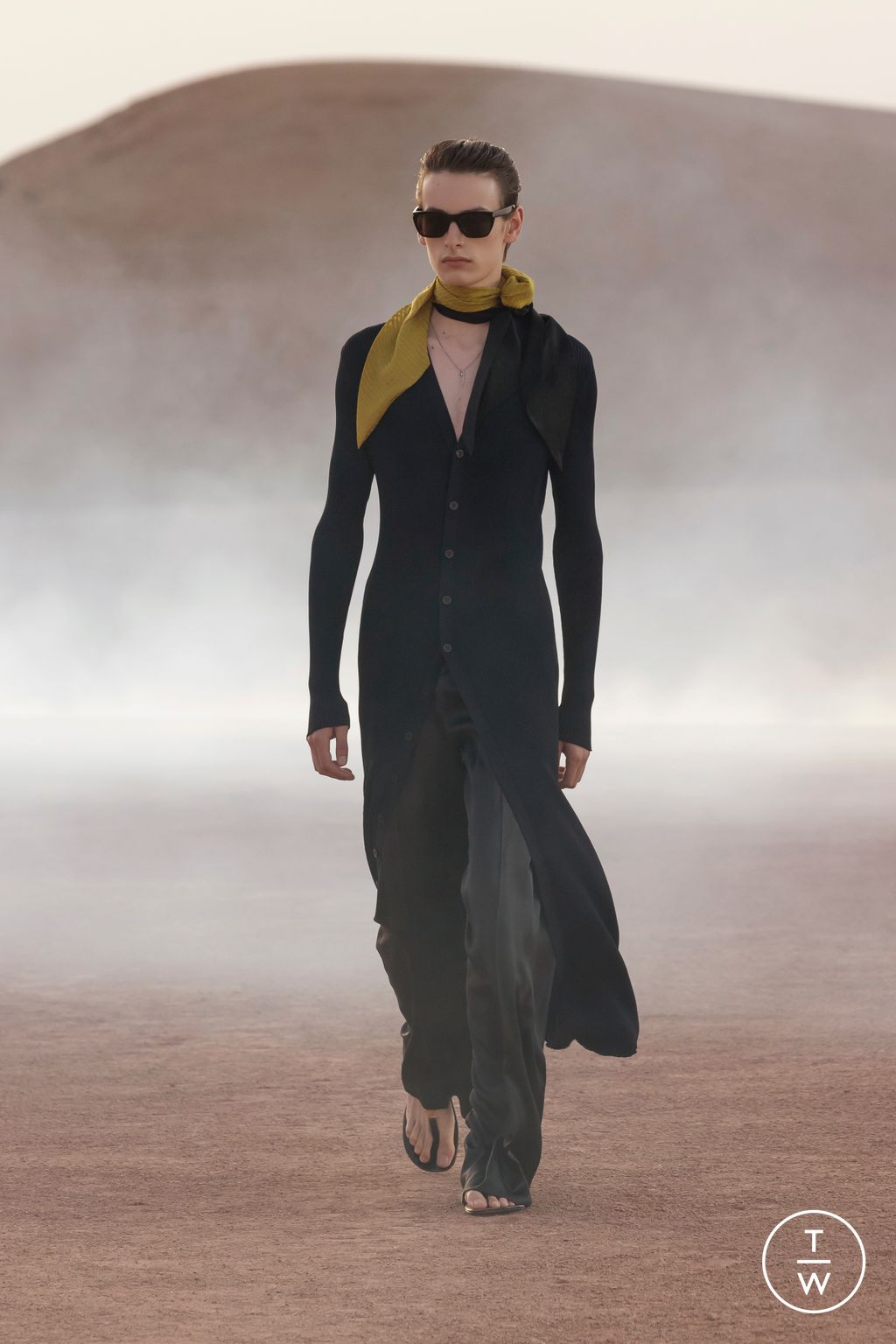 Fashion Week Paris Spring/Summer 2023 look 41 from the Saint Laurent collection menswear