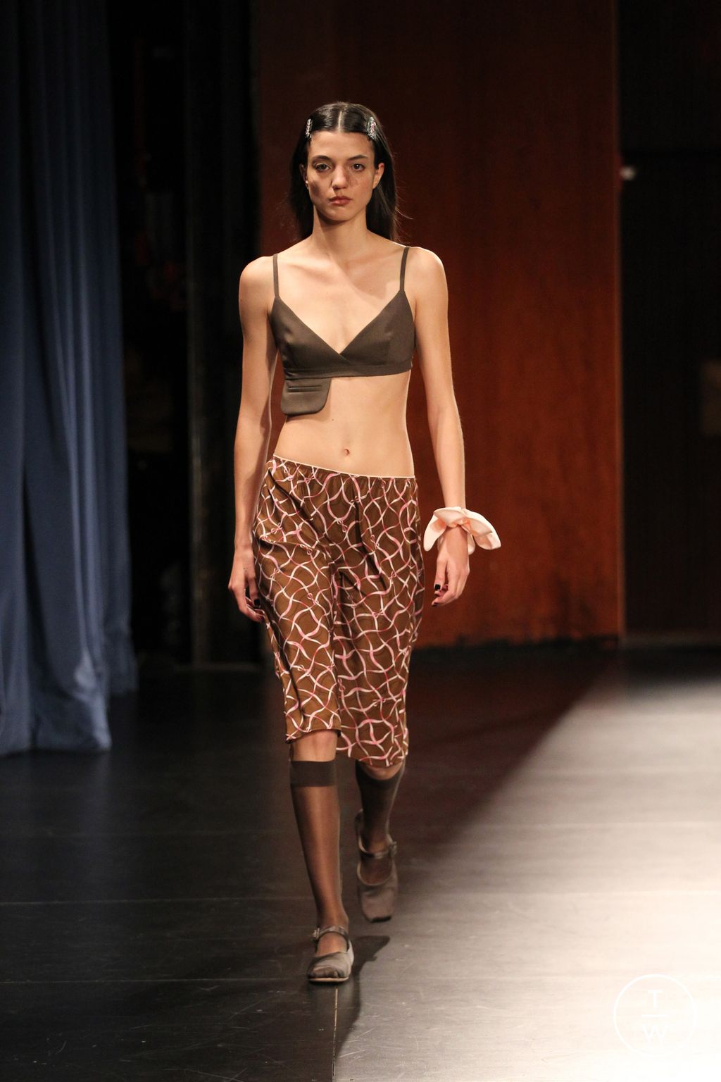 Fashion Week New York Spring/Summer 2023 look 13 from the Sandy Liang collection 女装