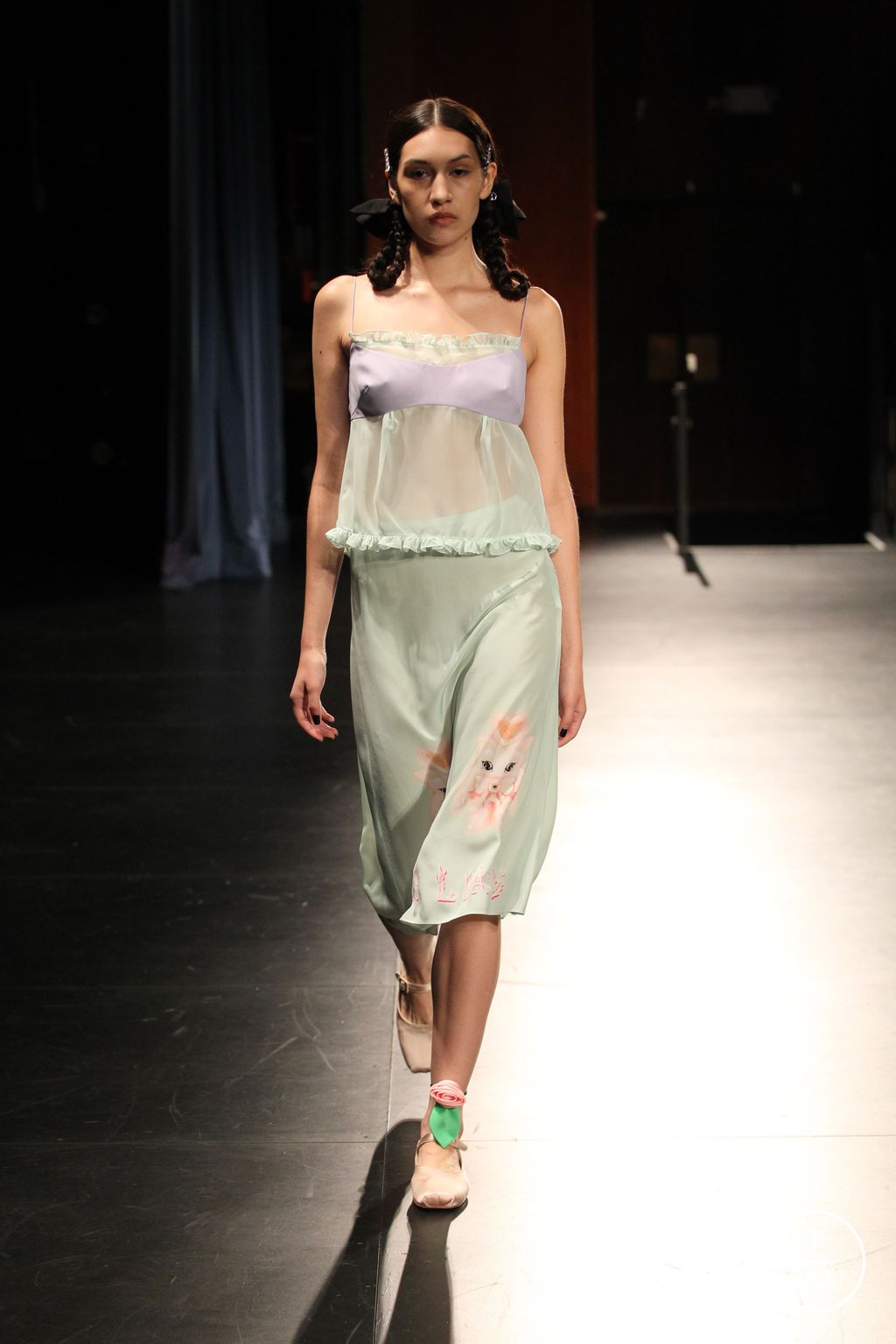 Fashion Week New York Spring/Summer 2023 look 32 from the Sandy Liang collection 女装