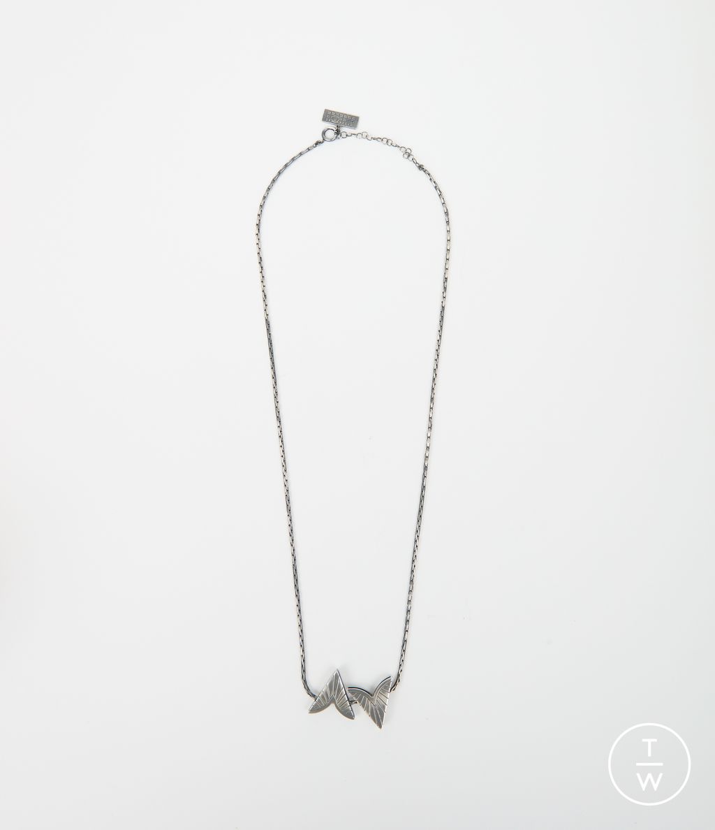 Fashion Week Florence - Pitti Fall/Winter 2025 look 70 from the MM6 Maison Margiela collection menswear accessories