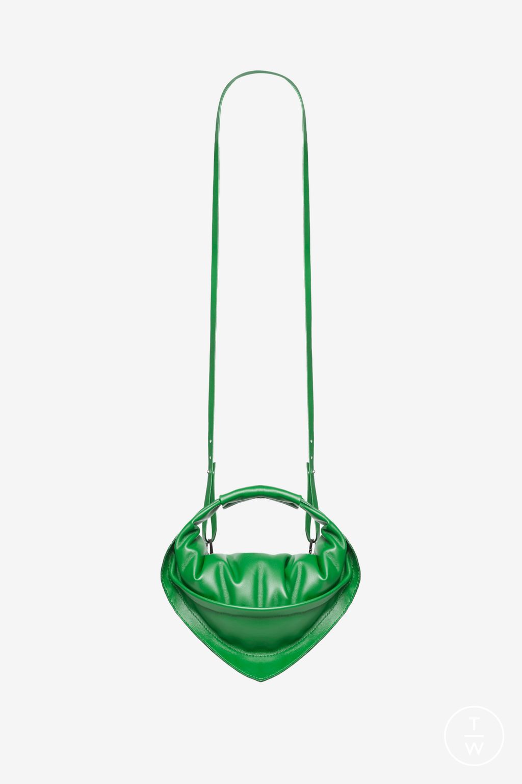 Fashion Week Milan Fall/Winter 2024 look 19 from the Federico Cina collection menswear accessories