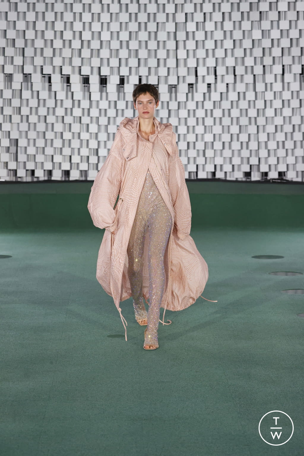 Fashion Week Paris Spring/Summer 2022 look 31 from the Stella McCartney collection 女装
