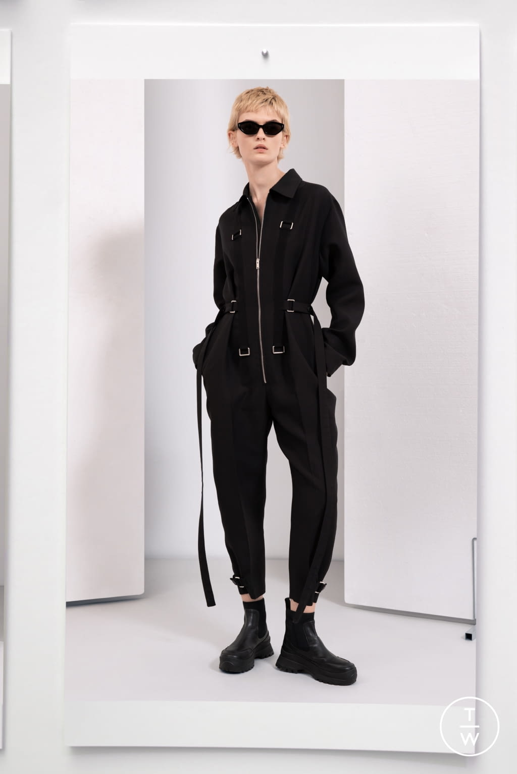 Fashion Week Paris Pre-Fall 2019 look 19 from the Stella McCartney collection womenswear