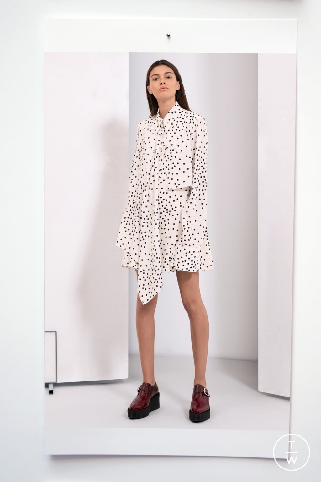 Fashion Week Paris Pre-Fall 2019 look 20 from the Stella McCartney collection womenswear