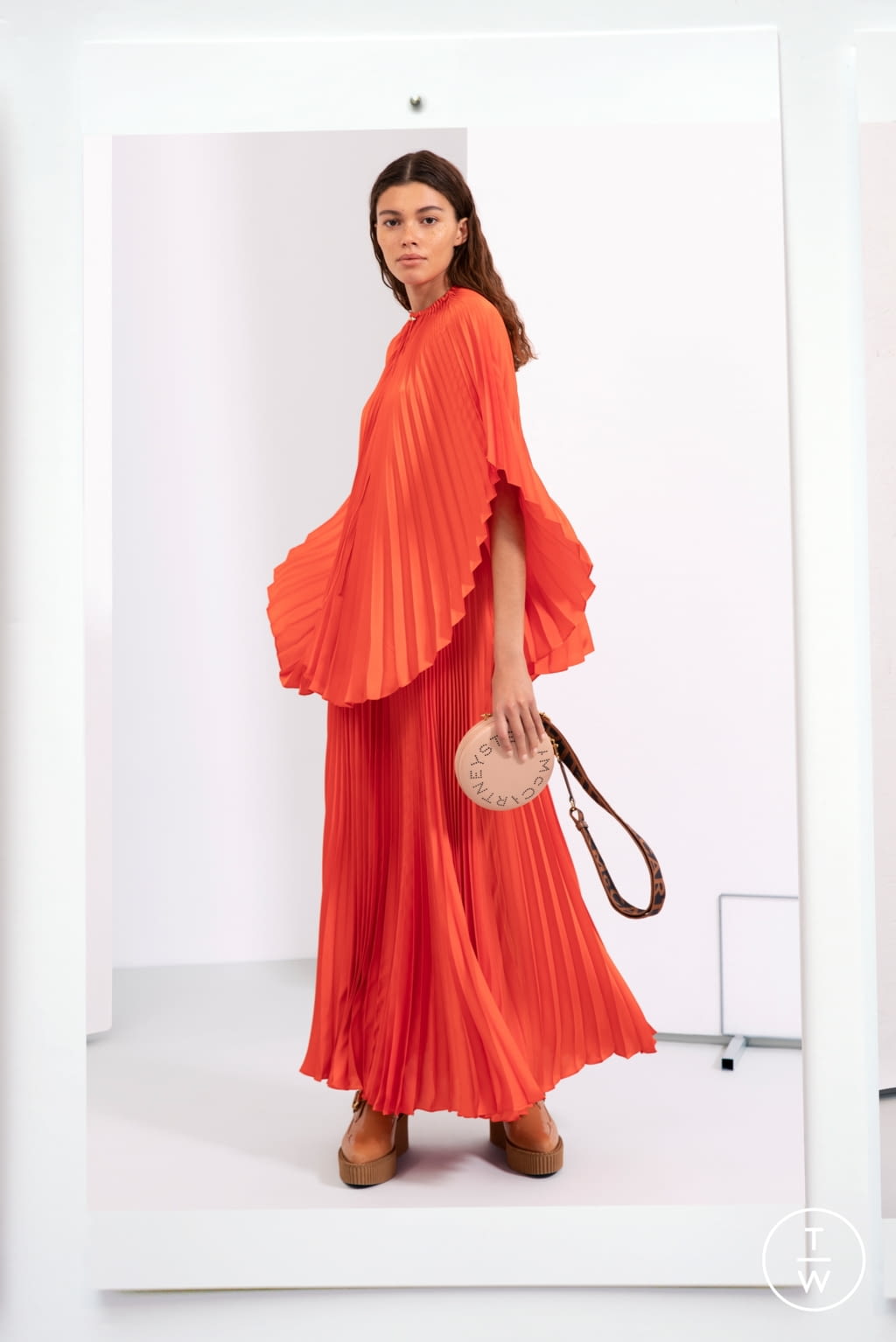 Fashion Week Paris Pre-Fall 2019 look 3 from the Stella McCartney collection womenswear