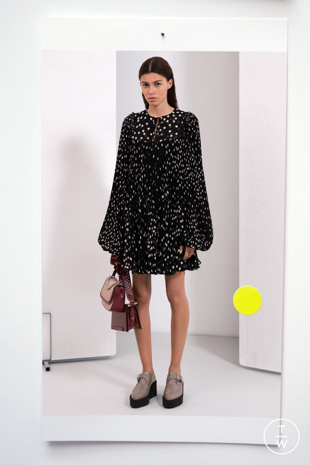 Fashion Week Paris Pre-Fall 2019 look 30 from the Stella McCartney collection womenswear