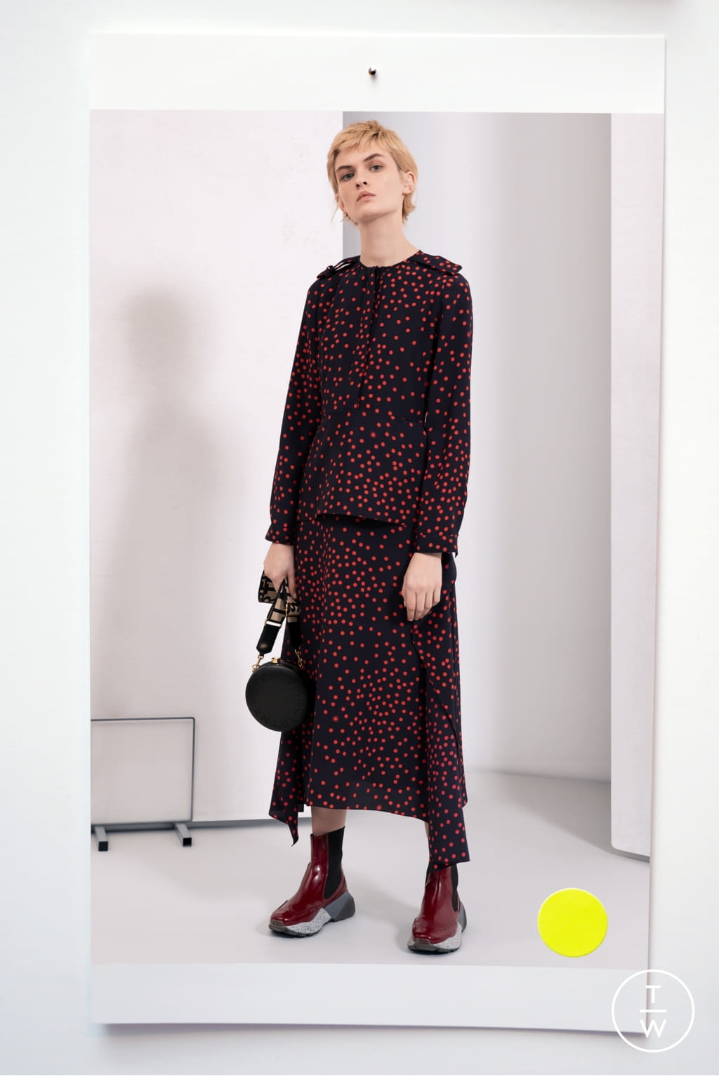 Fashion Week Paris Pre-Fall 2019 look 32 from the Stella McCartney collection womenswear