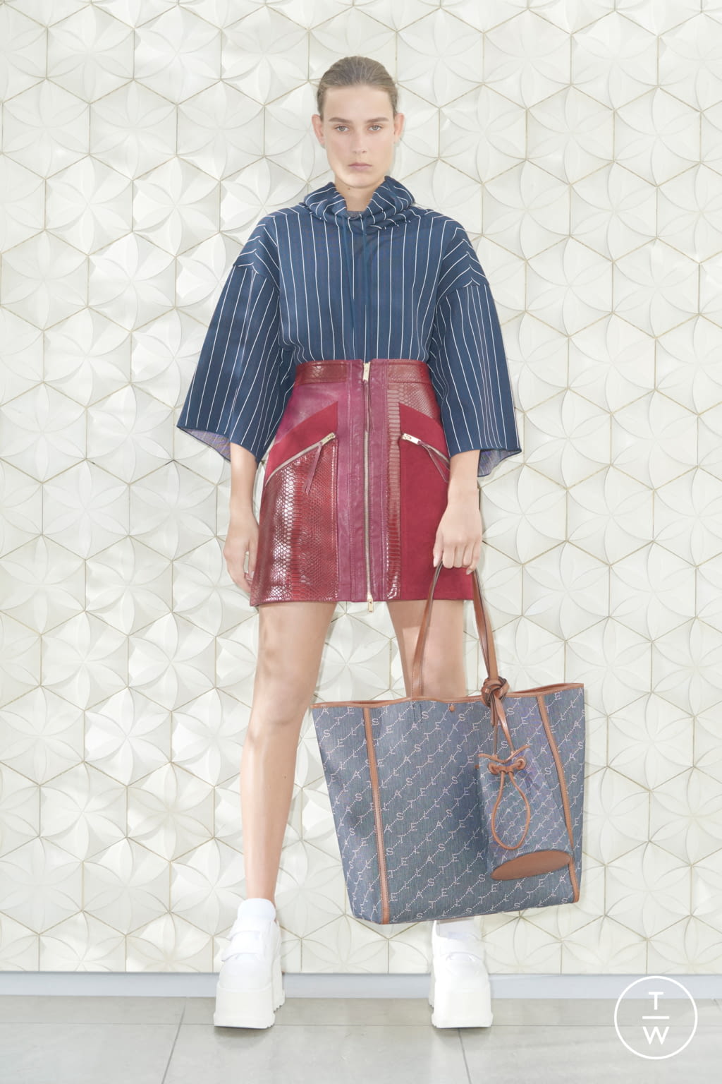 Fashion Week Paris Resort 2019 look 23 from the Stella McCartney collection womenswear