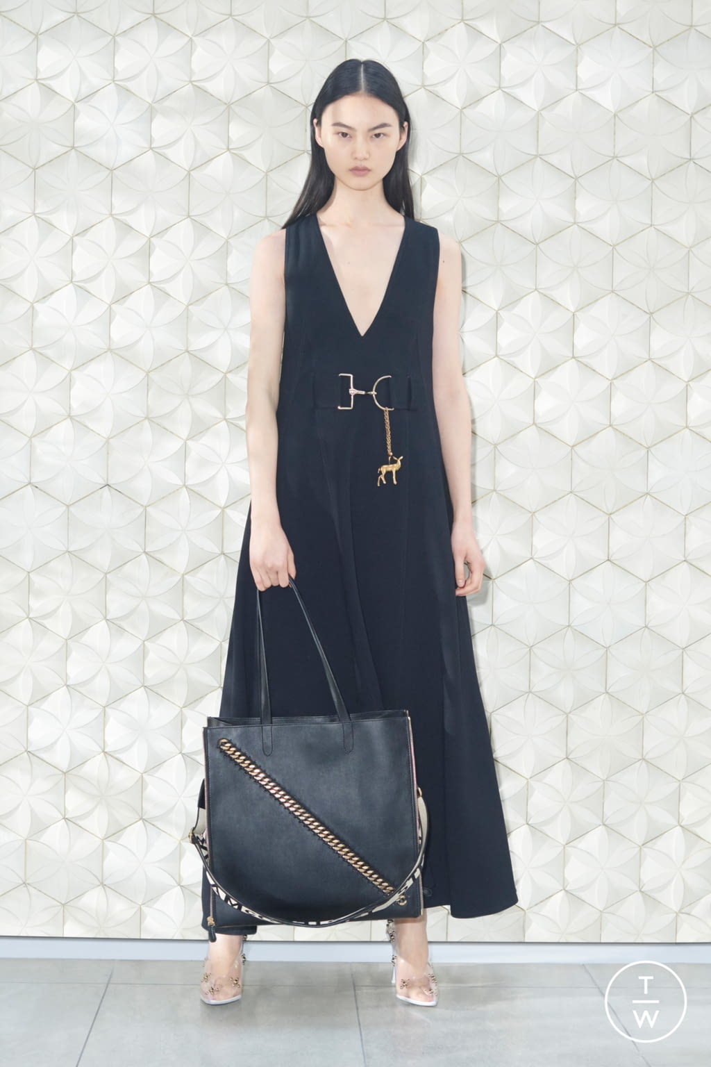 Fashion Week Paris Resort 2019 look 3 from the Stella McCartney collection womenswear
