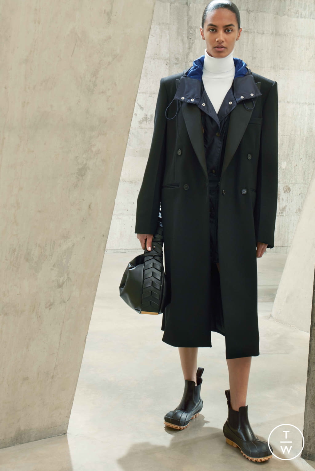 Fashion Week Paris Fall/Winter 2021 look 7 from the Stella McCartney collection womenswear