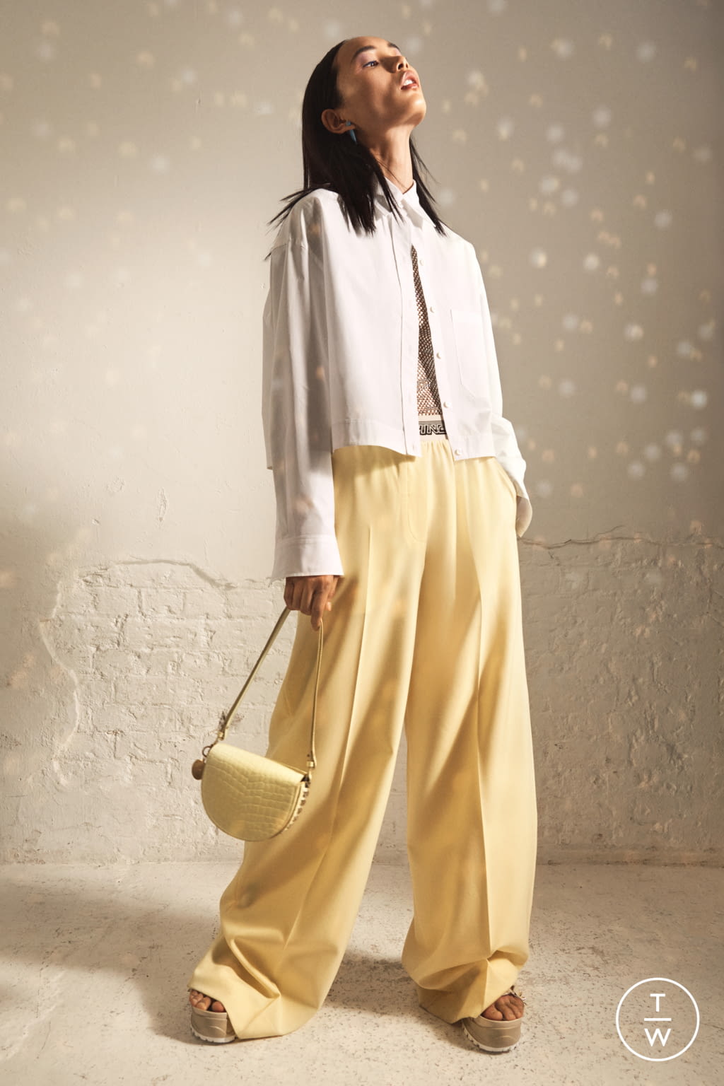 Fashion Week Paris Resort 2022 look 27 from the Stella McCartney collection womenswear