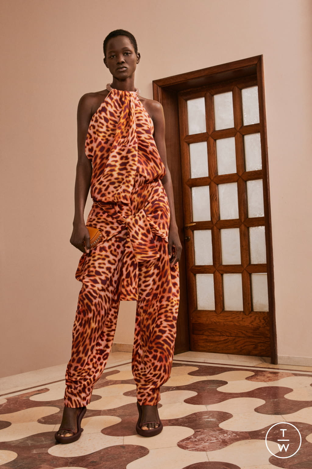 Fashion Week Paris Pre-Fall 2022 look 11 from the Stella McCartney collection womenswear
