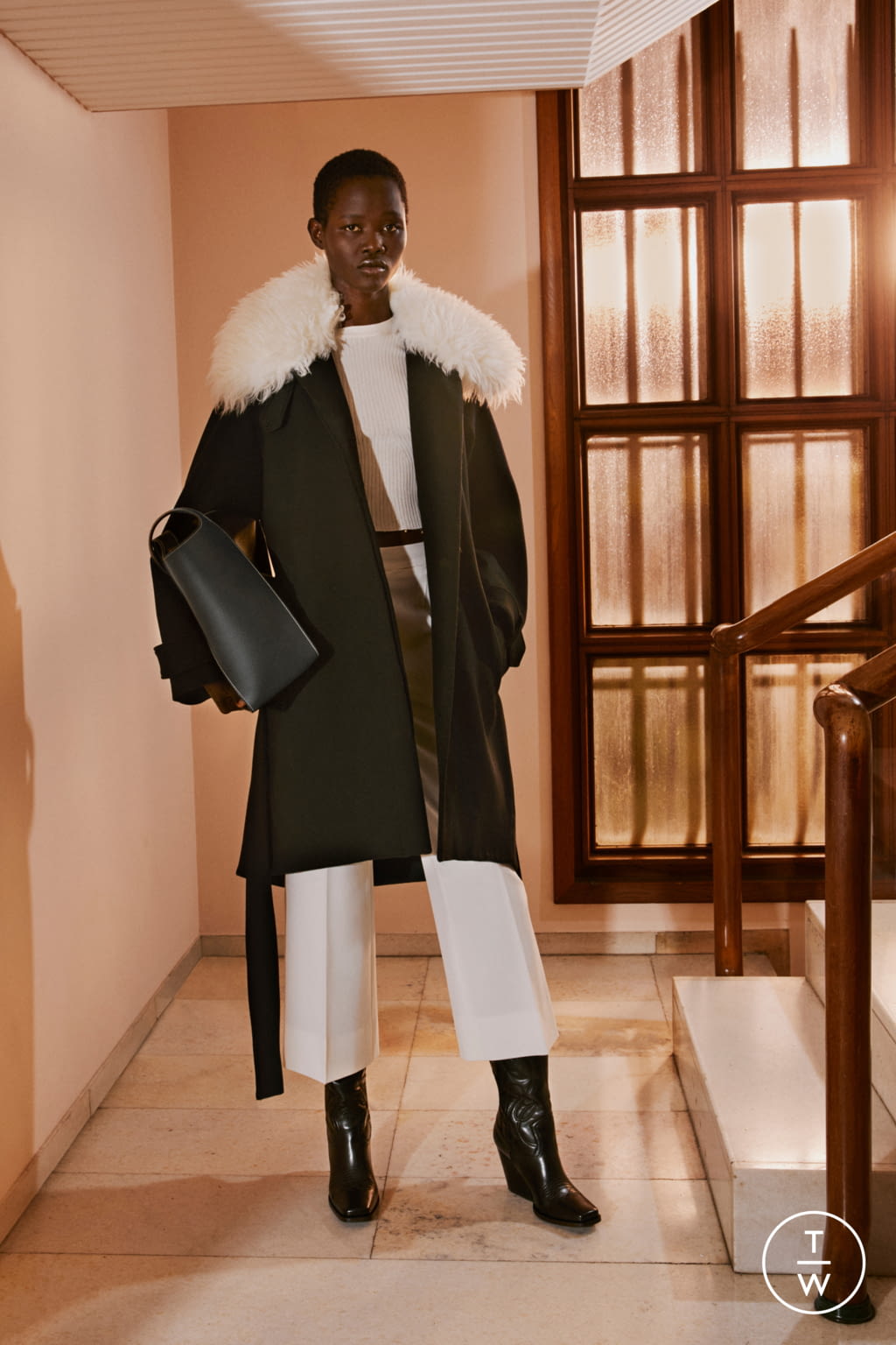 Fashion Week Paris Pre-Fall 2022 look 15 from the Stella McCartney collection 女装