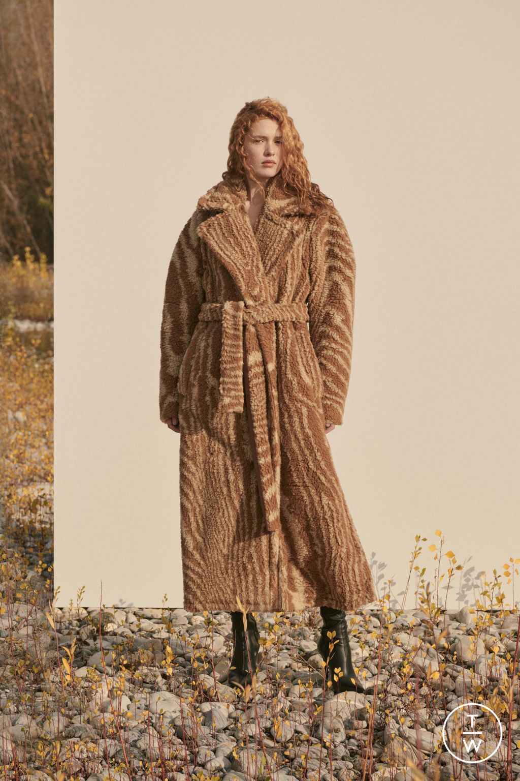 Fashion Week Paris Pre-Fall 2023 look 1 from the Stella McCartney collection 女装