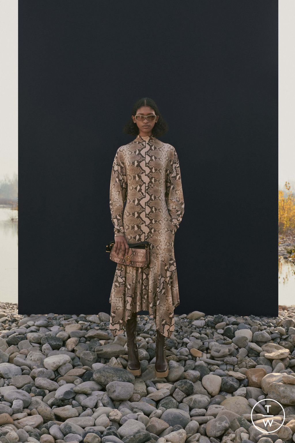 Fashion Week Paris Pre-Fall 2023 look 13 from the Stella McCartney collection womenswear