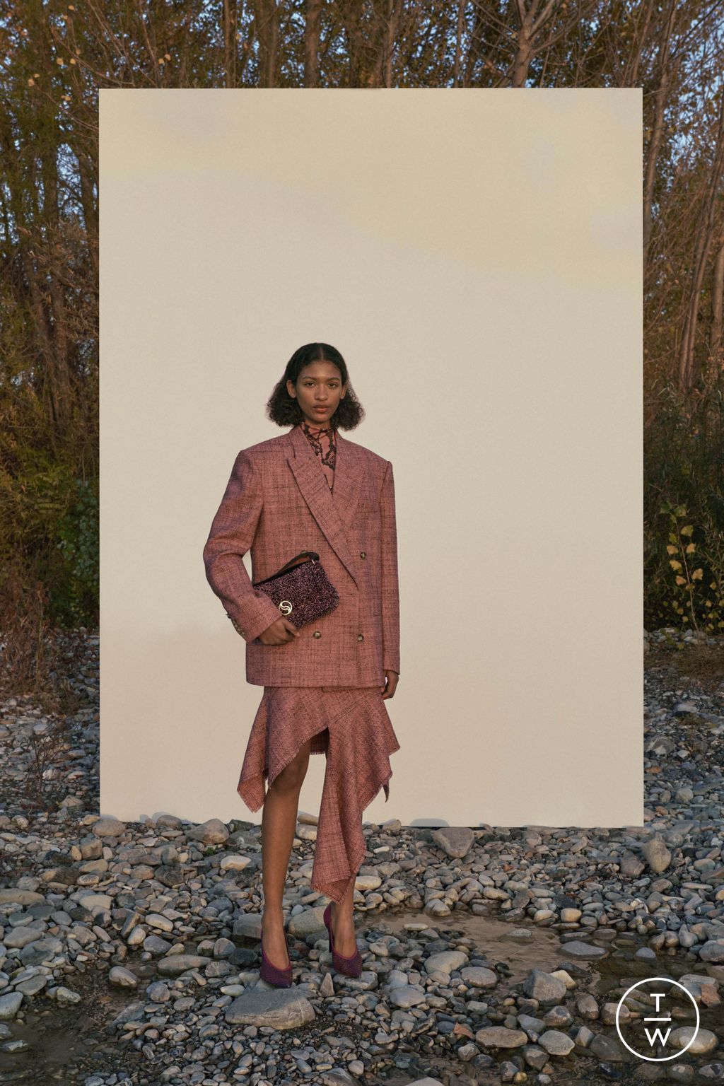 Fashion Week Paris Pre-Fall 2023 look 27 from the Stella McCartney collection womenswear
