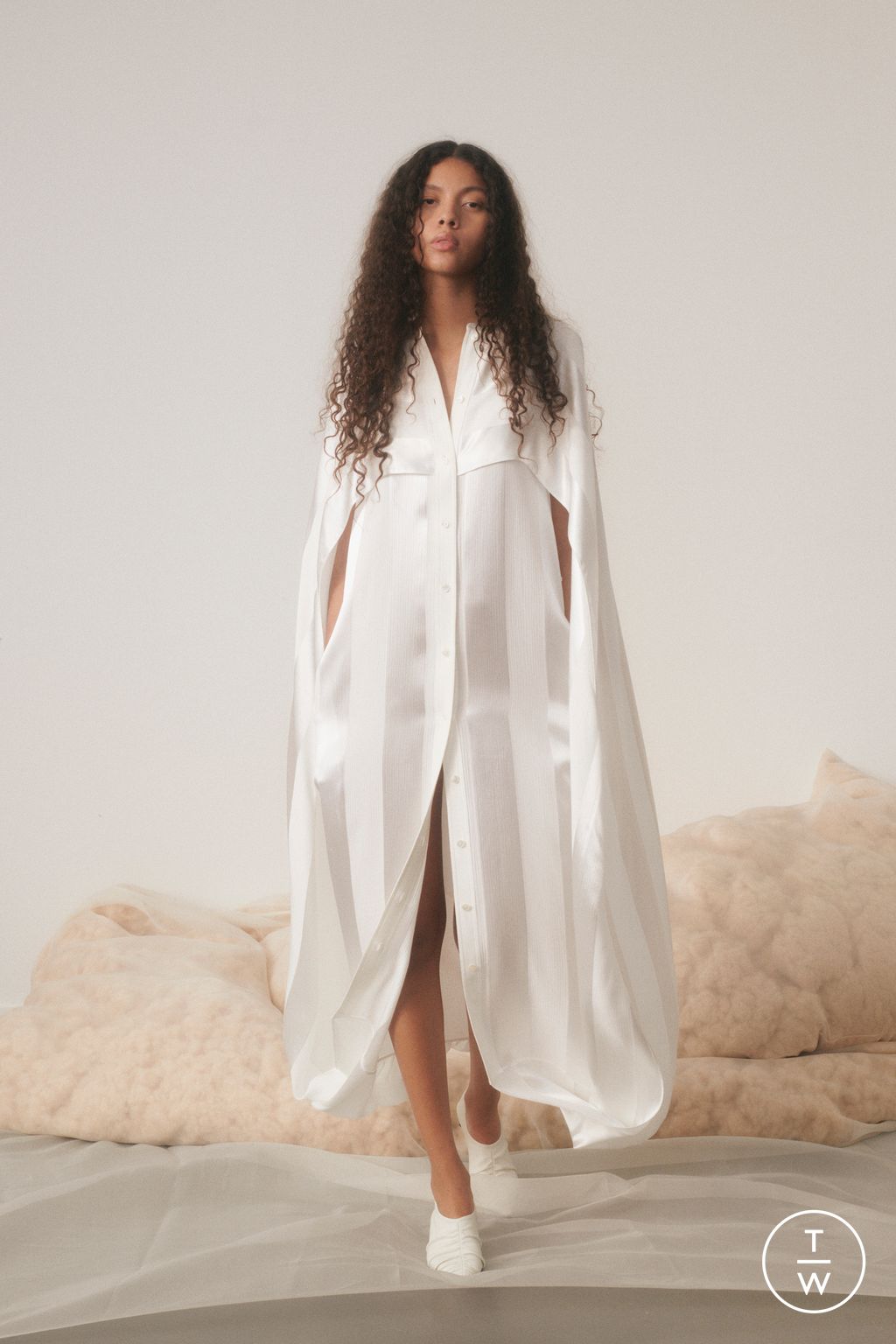 Fashion Week Paris Pre-Fall 2024 look 10 from the Stella McCartney collection 女装