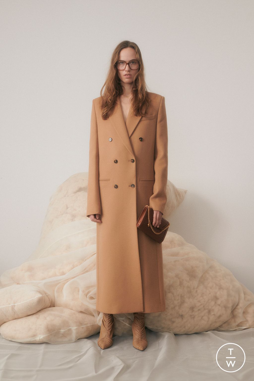 Fashion Week Paris Pre-Fall 2024 look 33 from the Stella McCartney collection 女装