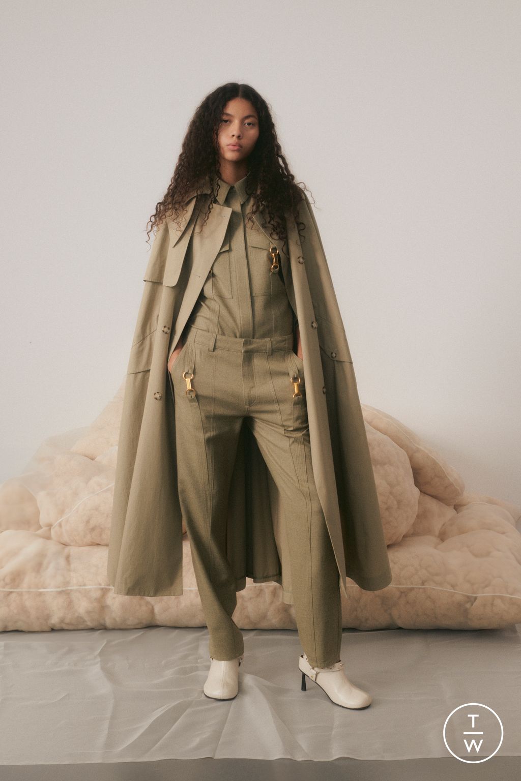 Fashion Week Paris Pre-Fall 2024 look 36 from the Stella McCartney collection womenswear