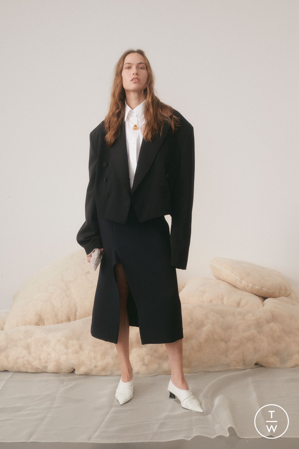 Fashion Week Paris Pre-Fall 2024 look 4 from the Stella McCartney collection 女装