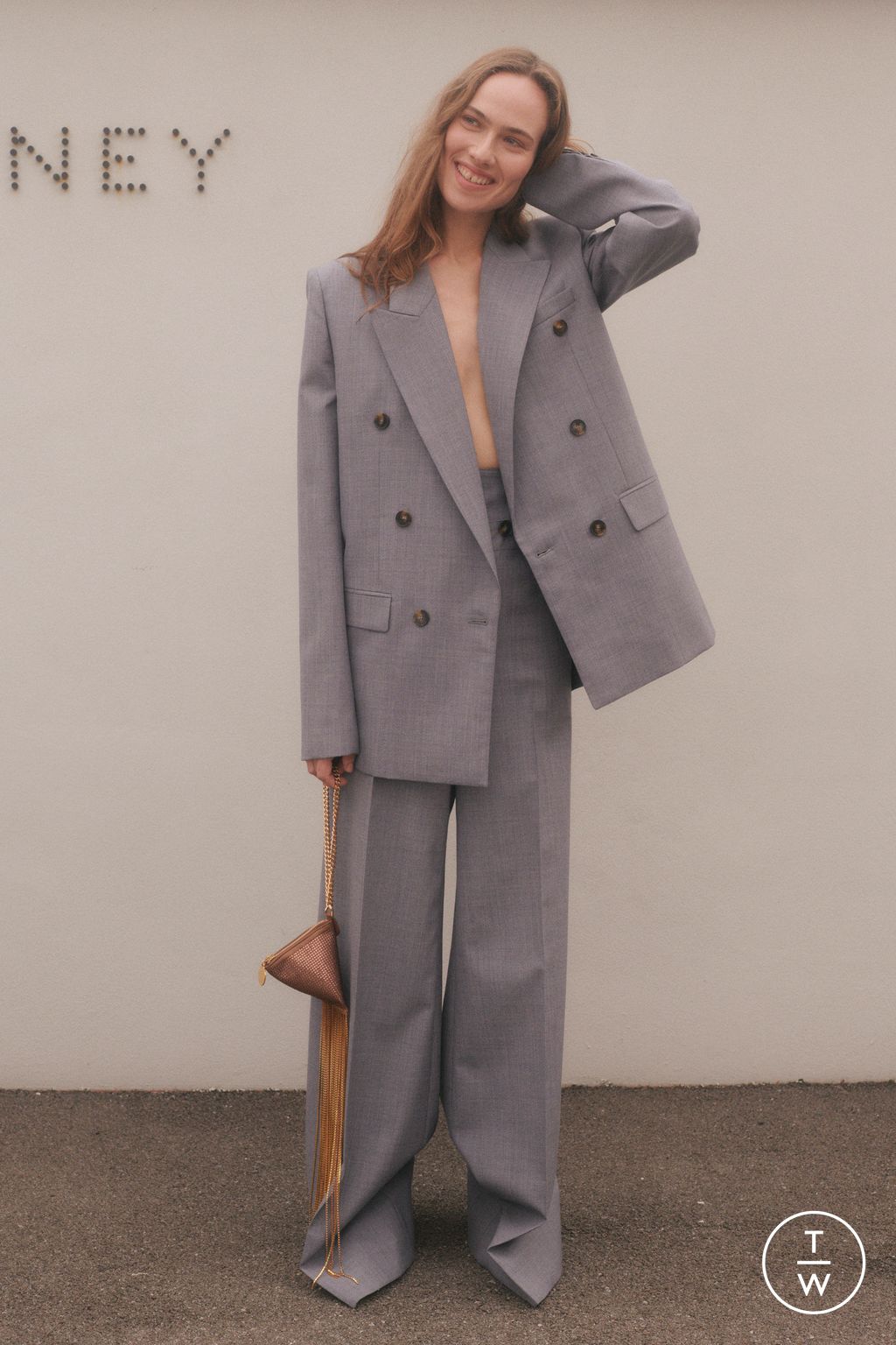 Fashion Week Paris Pre-Fall 2024 look 6 from the Stella McCartney collection 女装