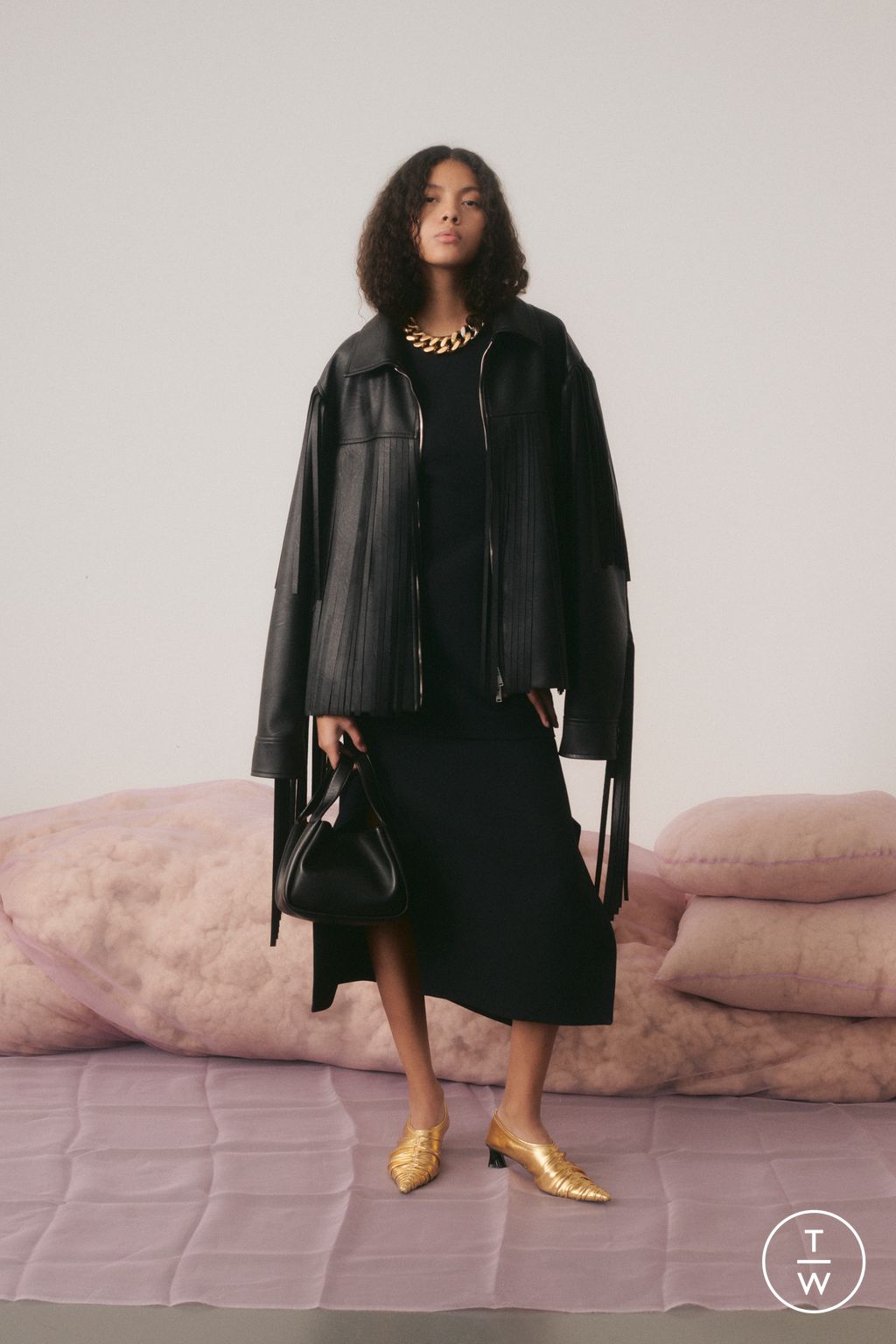 Fashion Week Paris Pre-Fall 2024 look 7 from the Stella McCartney collection 女装