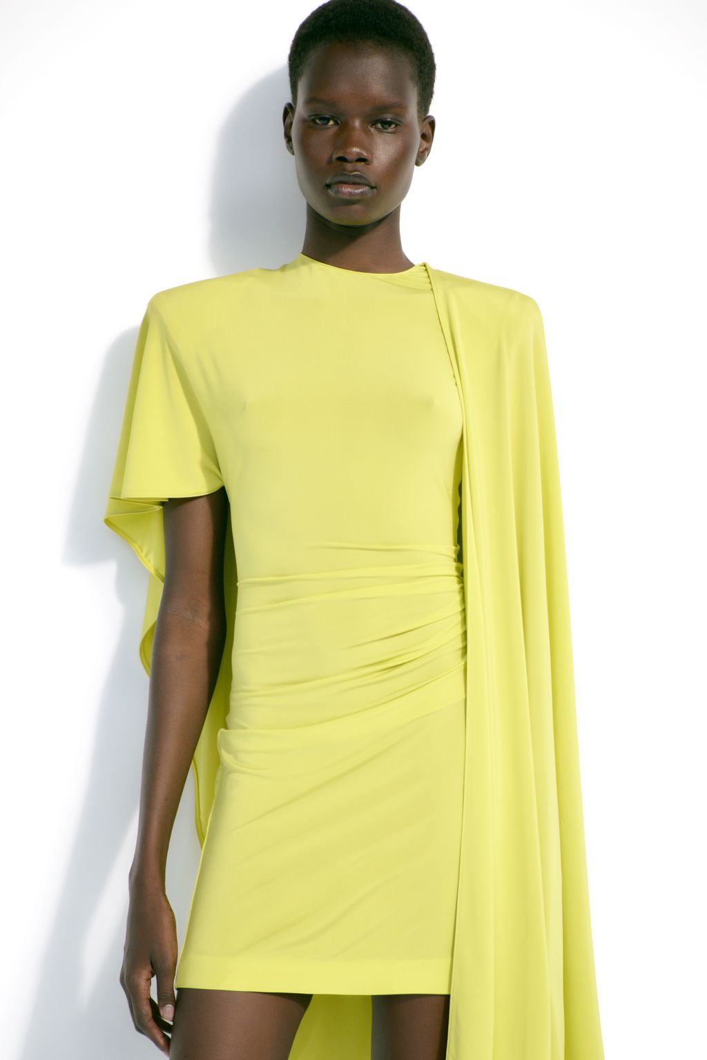 Fashion Week Paris Resort 2025 look 31 from the Stella McCartney collection 女装