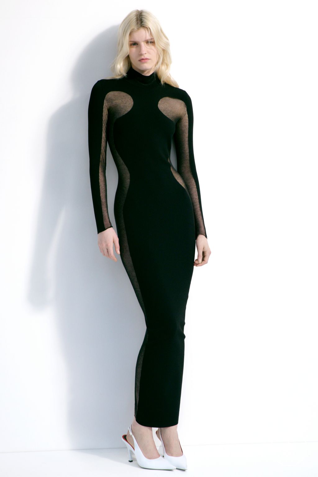 Fashion Week Paris Resort 2025 look 51 from the Stella McCartney collection 女装