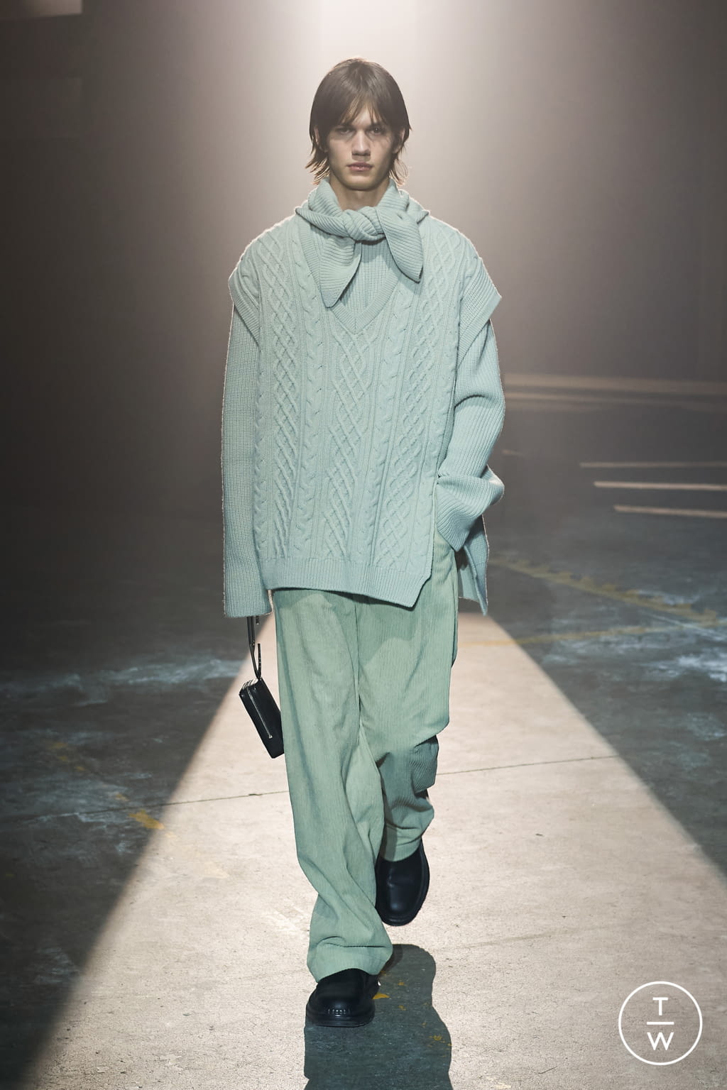 Fashion Week Milan Fall/Winter 2021 look 14 from the SOLID HOMME collection menswear
