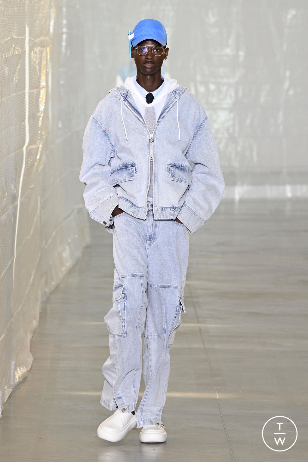 Fashion Week Paris Spring/Summer 2024 look 10 from the SOLID HOMME collection menswear