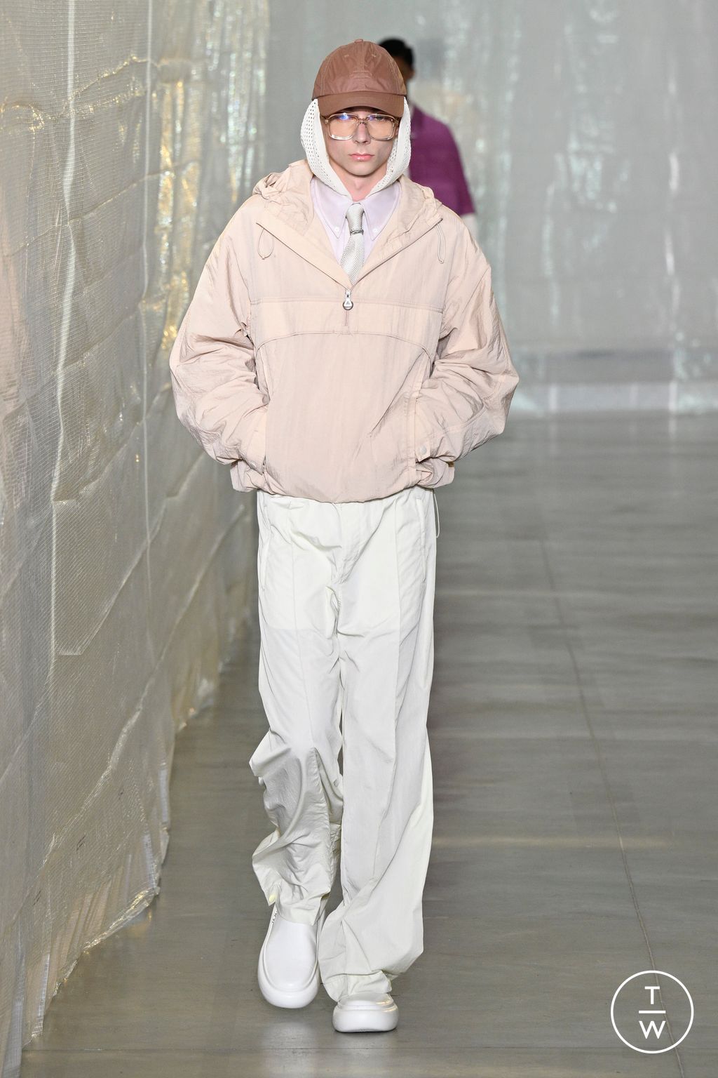 Fashion Week Paris Spring/Summer 2024 look 15 from the SOLID HOMME collection menswear